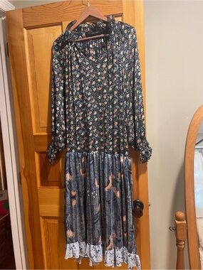 Long Sleeve Floral Tiered Midi Dress in Black Multi